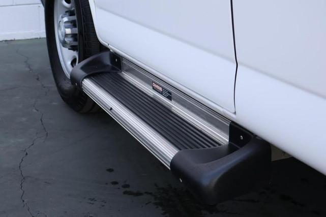 Photo of 2017 Summit White Chevrolet Express 2500