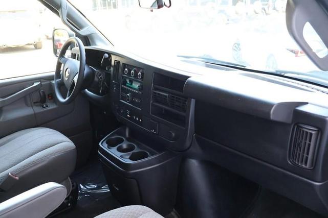 Photo of 2017 Summit White Chevrolet Express 2500