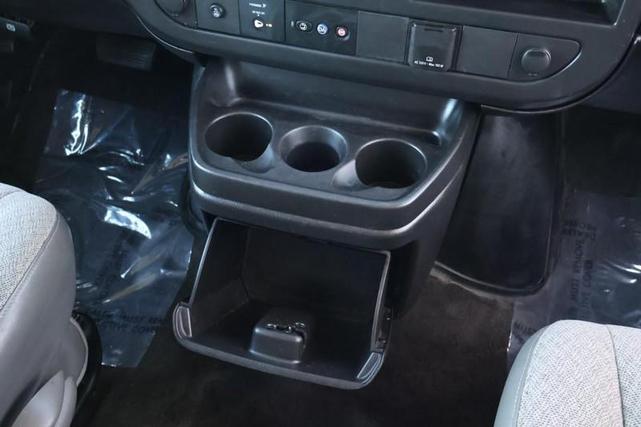Photo of 2017 Summit White Chevrolet Express 2500