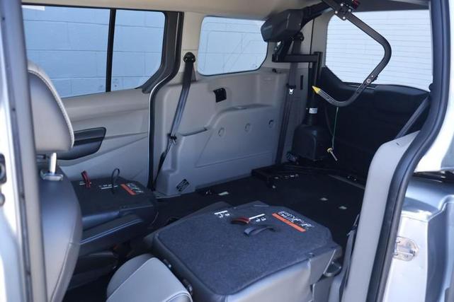 Photo of 2017 SILVER Ford Transit Connect