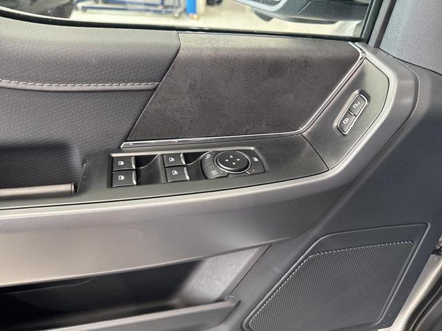 Photo of 2025 Iconic Silver Metallic Ford F-150