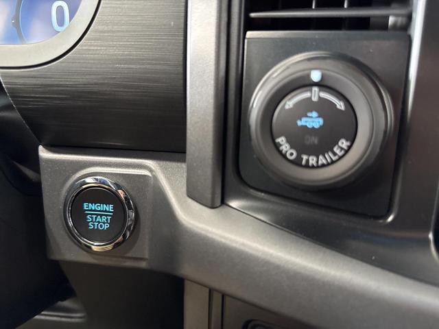Photo of 2025 Iconic Silver Metallic Ford F-150
