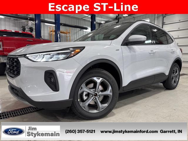 Photo of 2025 Silver Metallic Ford Escape