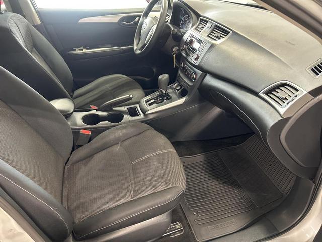 Photo of 2017 Brilliant Silver Metallic Nissan Sentra