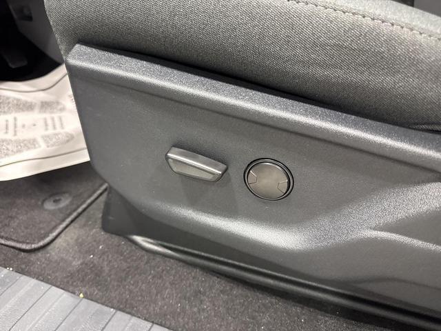 Photo of 2026 Blue Metallic Ford F-250