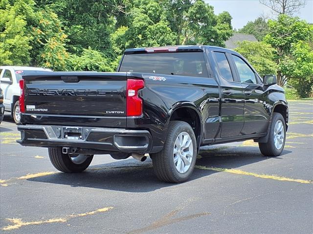 Photo of 2021 Black Chevrolet Silverado 1500