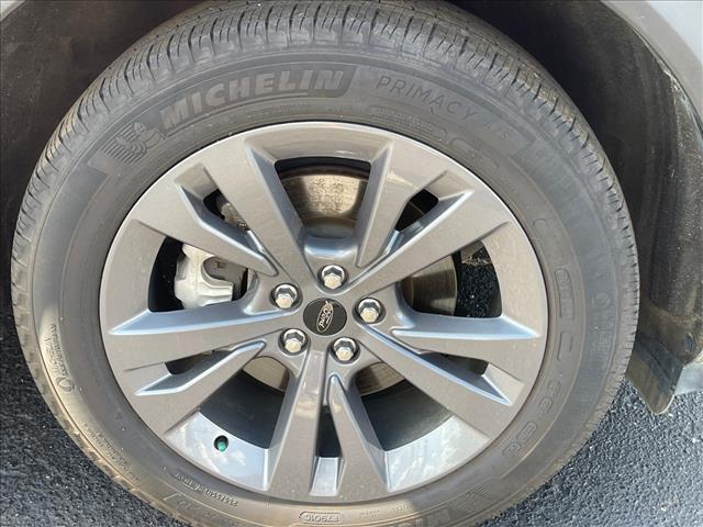 Photo of 2023 Rapid Red Metallic Tinted Clearcoat Ford Explorer