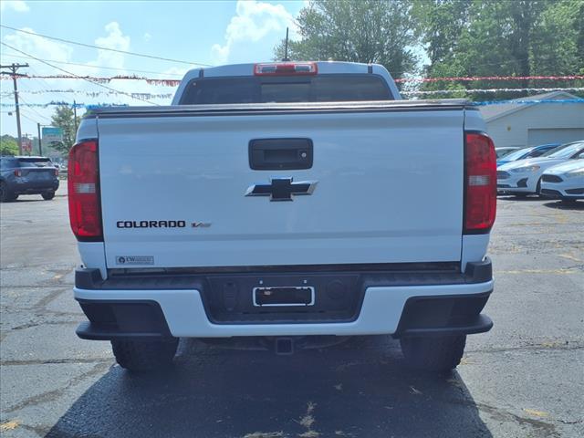 Photo of 2019 Summit White Chevrolet Colorado
