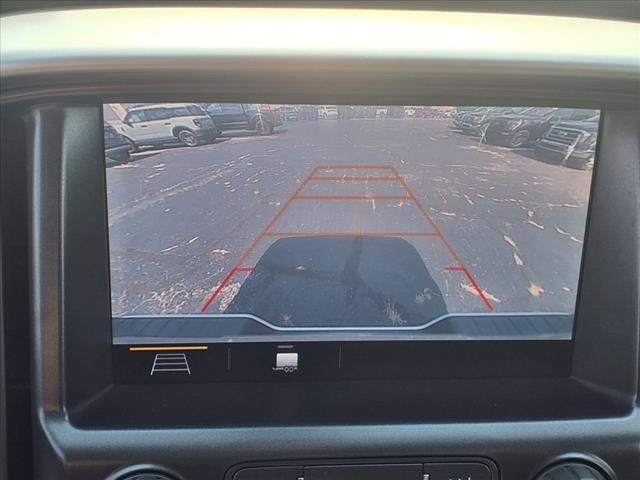 Photo of 2019 Summit White Chevrolet Colorado