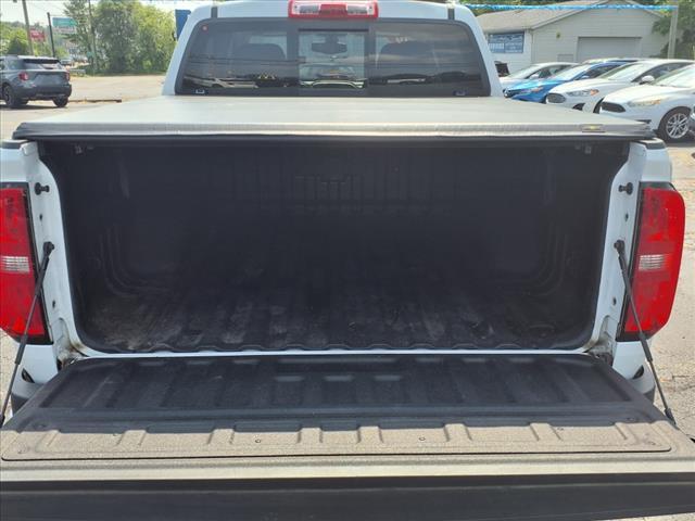 Photo of 2019 Summit White Chevrolet Colorado
