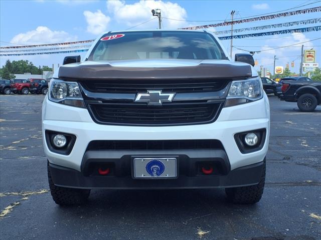 Photo of 2019 Summit White Chevrolet Colorado