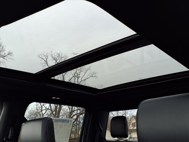 Photo of 2025 Oxford White Ford F-150