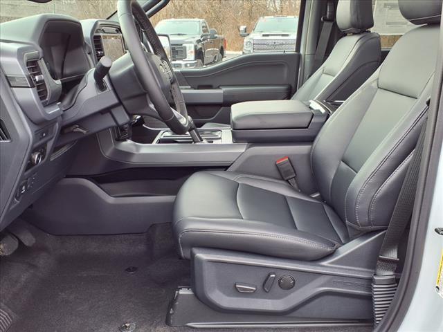 Photo of 2025 Oxford White Ford F-150