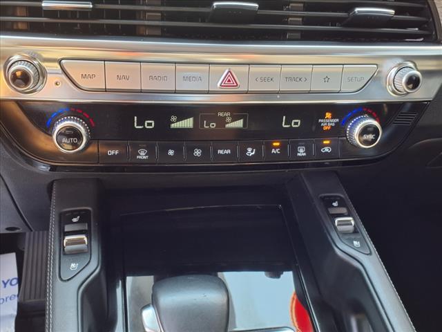 Photo of 2021 Black Kia Telluride