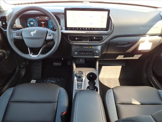 Photo of 2025 Oxford White Ford Bronco Sport