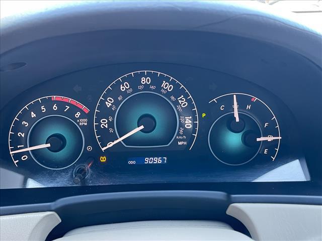 Photo of 2007 White Toyota Camry Solara