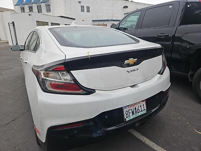 Photo of 2019 Iridescent Pearl Tricoat Chevrolet Volt