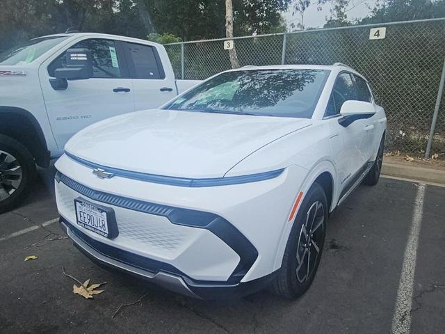 Photo of 2025 Summit White Chevrolet Equinox EV