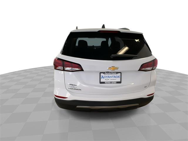 Photo of 2022 Summit White Chevrolet Equinox