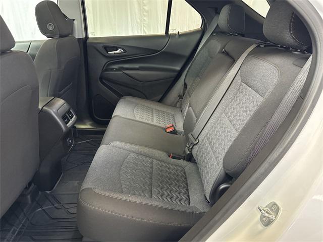 Photo of 2022 Summit White Chevrolet Equinox