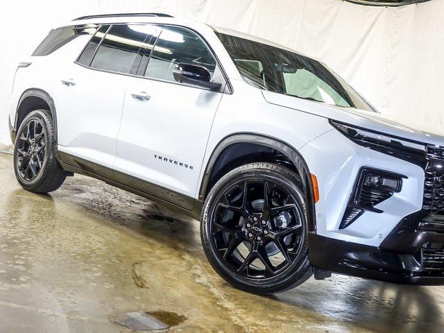 Photo of 2026 Polar White Tricoat Chevrolet Traverse