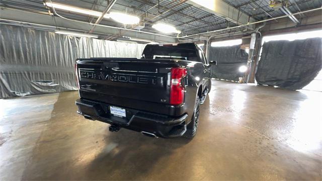 Photo of 2021 Black Chevrolet Silverado 1500