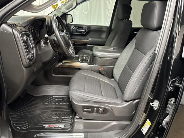 Photo of 2021 Black Chevrolet Silverado 1500