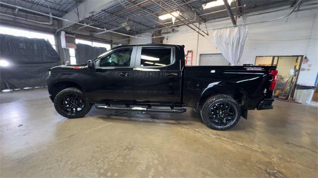 Photo of 2021 Black Chevrolet Silverado 1500