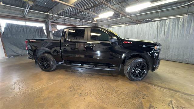 Photo of 2021 Black Chevrolet Silverado 1500