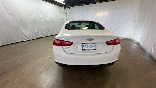 Photo of 2024 Summit White Chevrolet Malibu