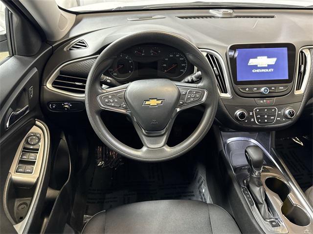 Photo of 2024 Summit White Chevrolet Malibu