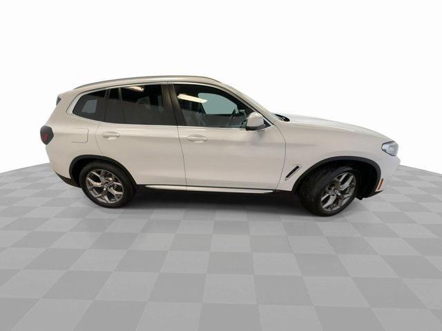 Photo of 2022 Alpine White BMW X3