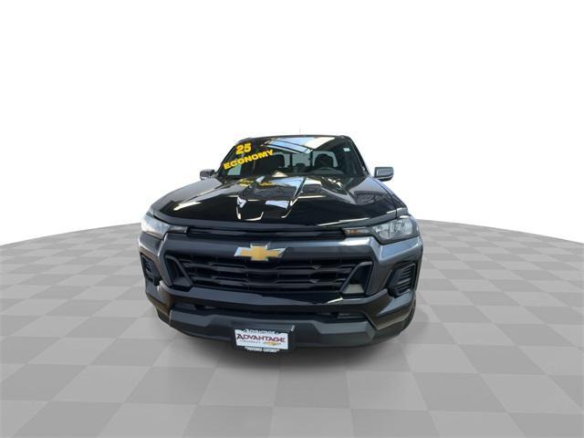 Photo of 2025 Black Chevrolet Colorado