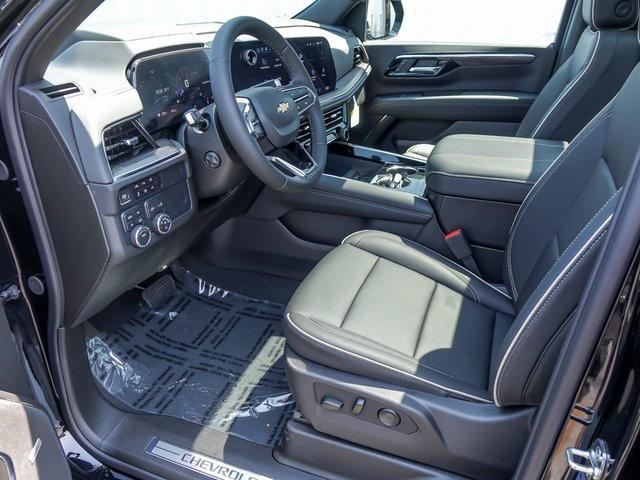 Photo of 2025 Black Chevrolet Suburban