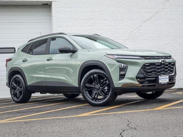 Photo of 2025 Cacti Green Chevrolet Trax