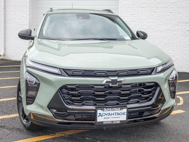 Photo of 2025 Cacti Green Chevrolet Trax