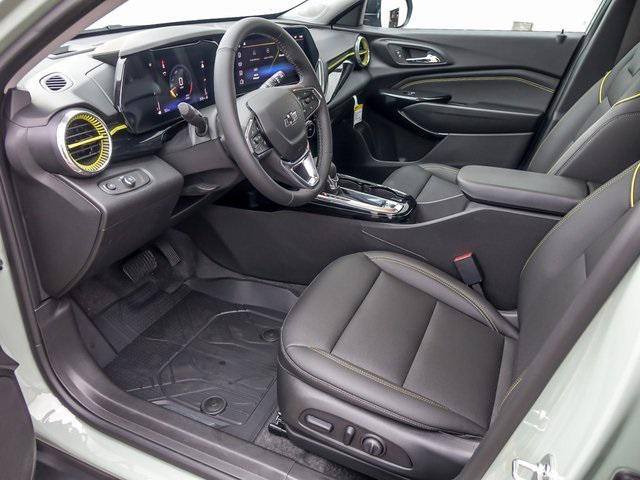 Photo of 2025 Cacti Green Chevrolet Trax