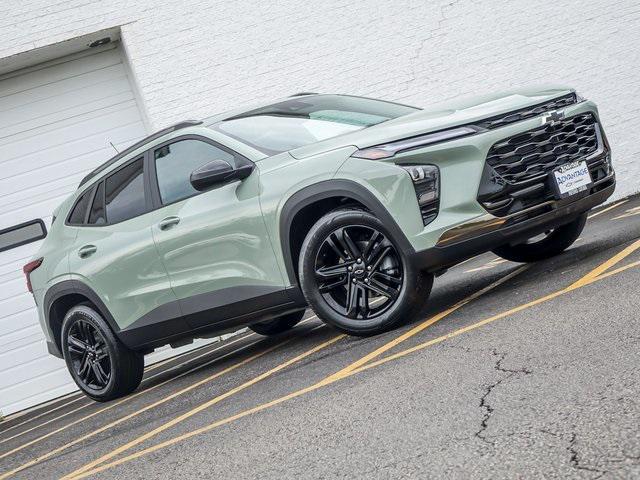 Photo of 2025 Cacti Green Chevrolet Trax