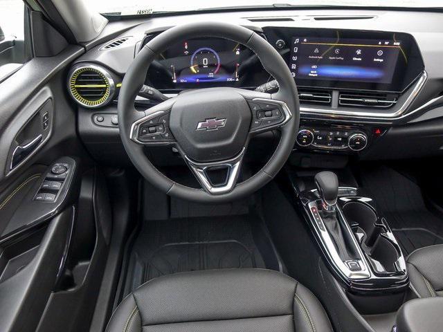Photo of 2025 Cacti Green Chevrolet Trax