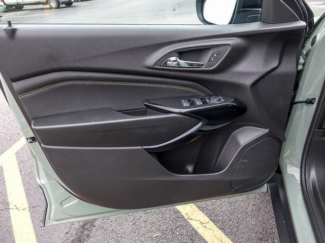 Photo of 2025 Cacti Green Chevrolet Trax