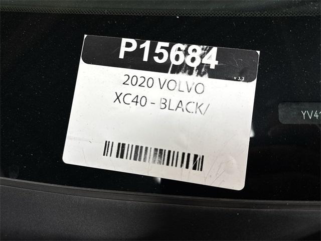 Photo of 2020 Onyx Black Metallic Volvo XC40