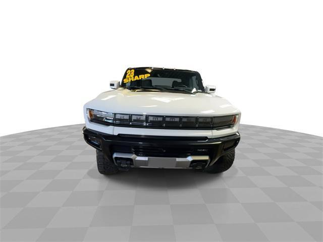 Photo of 2023 Interstellar White GMC HUMMER EV Pickup
