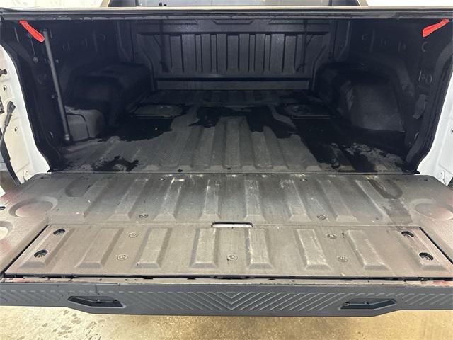 Photo of 2023 Interstellar White GMC HUMMER EV Pickup
