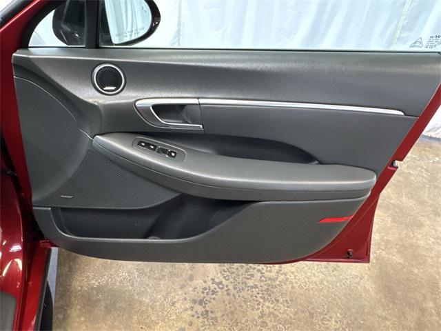 Photo of 2023 Ultimate Red Hyundai SONATA