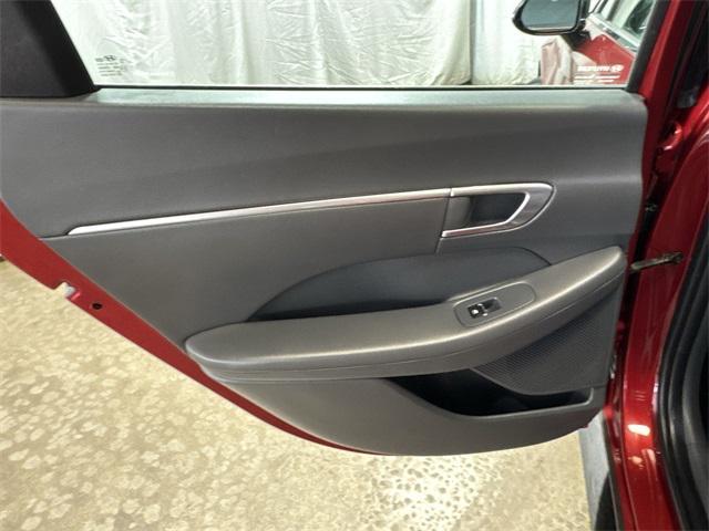 Photo of 2023 Ultimate Red Hyundai SONATA