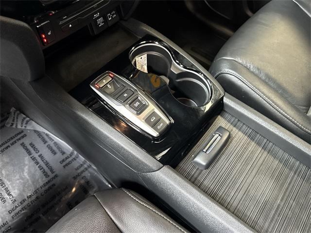 Photo of 2022 Crystal Black Pearl Honda Pilot