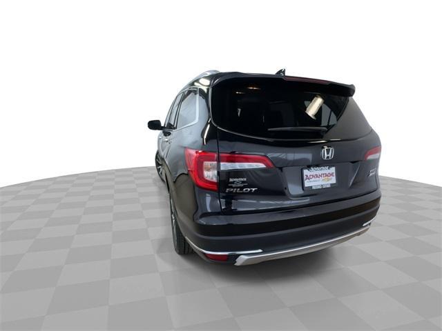 Photo of 2022 Crystal Black Pearl Honda Pilot