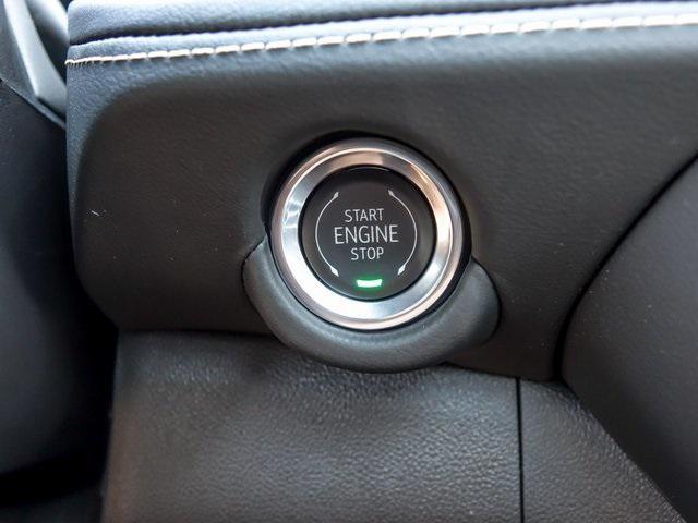 Photo of 2025 Iridescent Pearl Tricoat Chevrolet Suburban