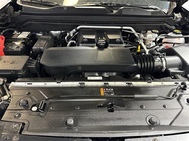 Photo of 2024 Black Chevrolet Colorado