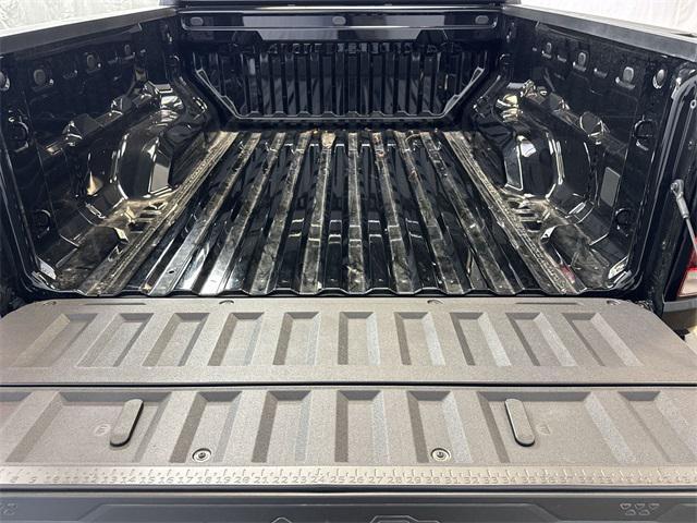 Photo of 2024 Black Chevrolet Colorado